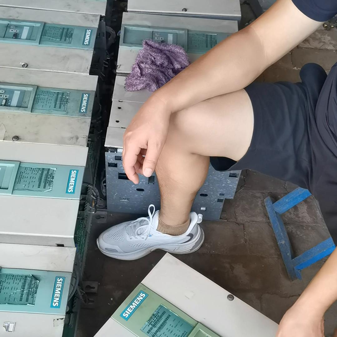 瑗块棬瀛愯皟閫熷櫒缁翠慨鏁欑▼,鎷嗘満瑗块棬瀛恜lc浠锋牸