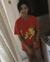 神回复：老鼠贴粘到的，吃了不会犯法吧？网友：自首，争取死缓