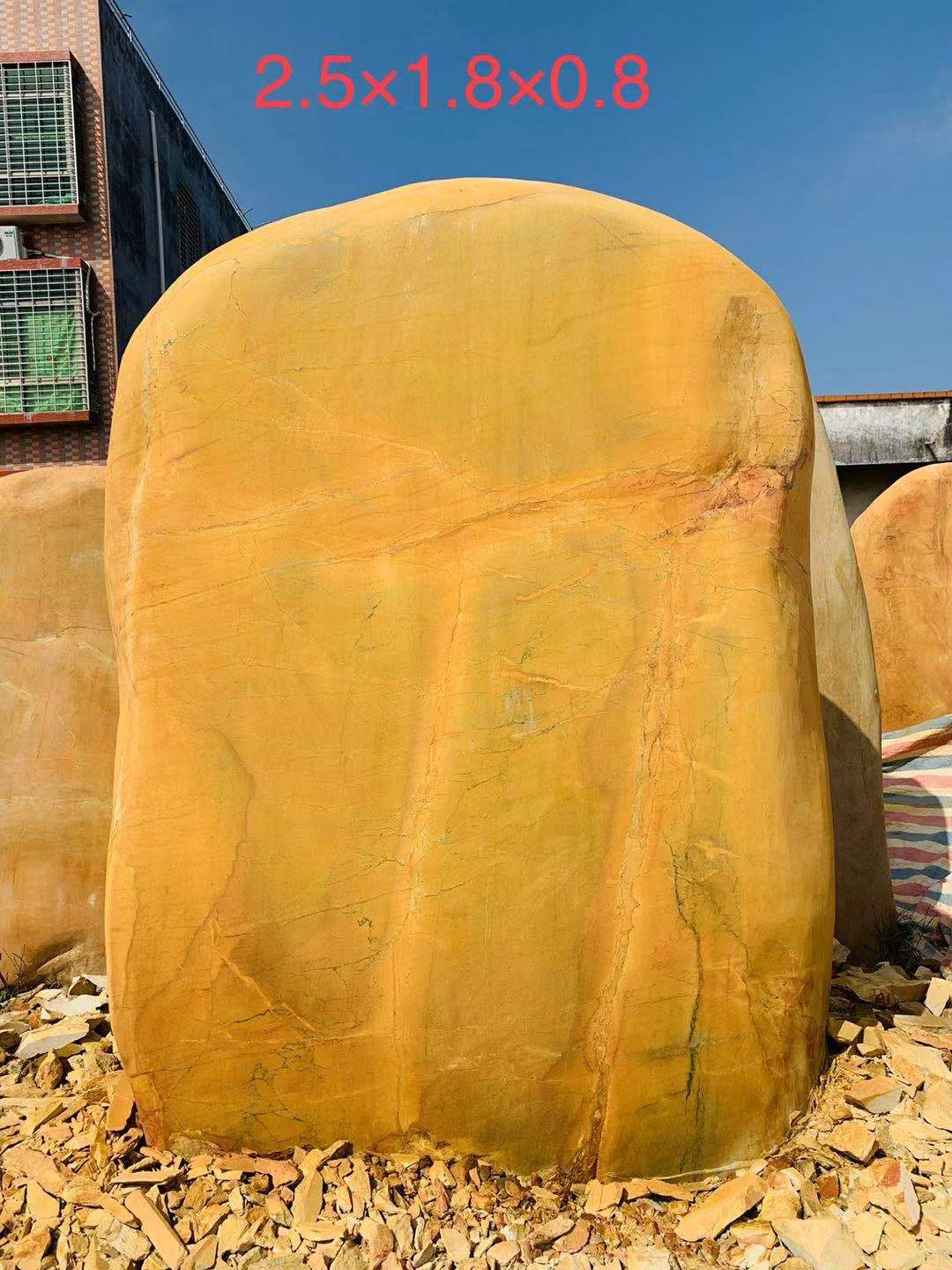 透明的黄蜡石价值多少钱一克,黄蜡石的价值分地区吗