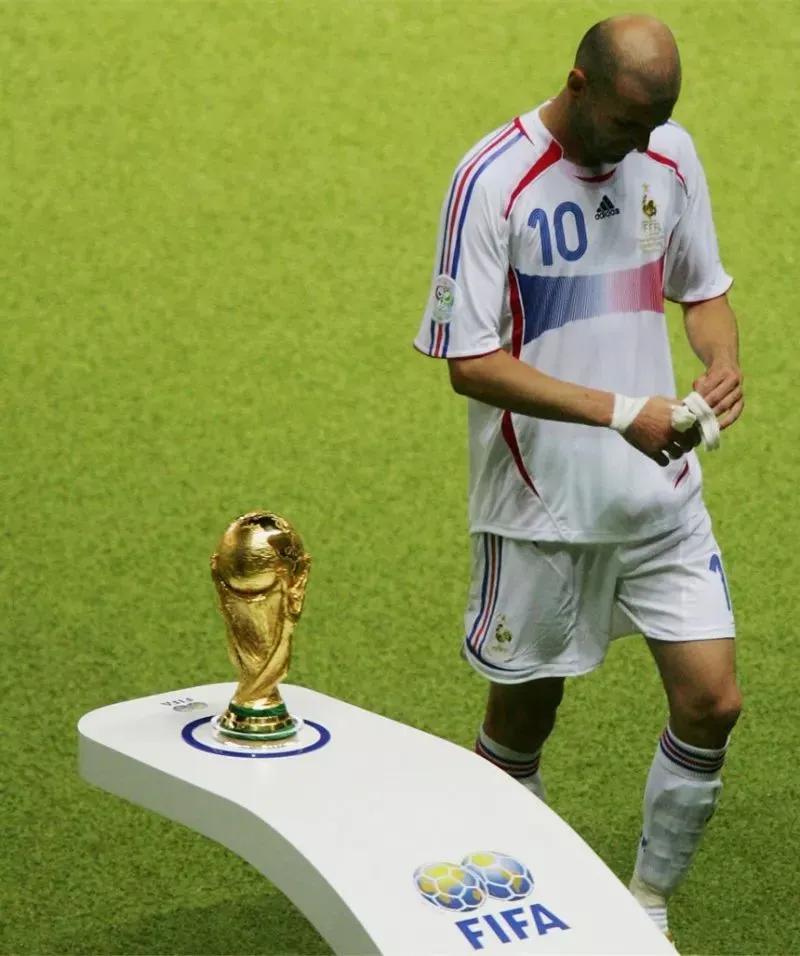 世界杯难忘的瞬间视频,历届世界杯精彩瞬间