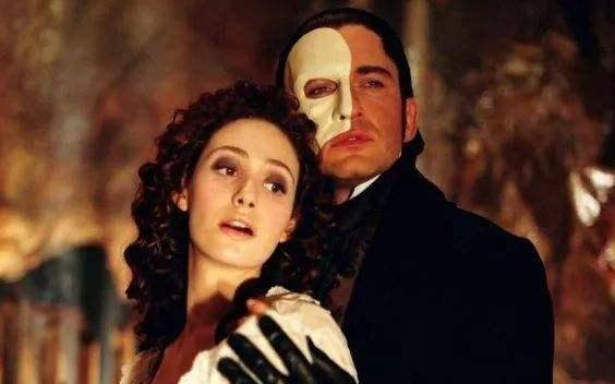 16世纪欧洲：若想唱歌必先自宫