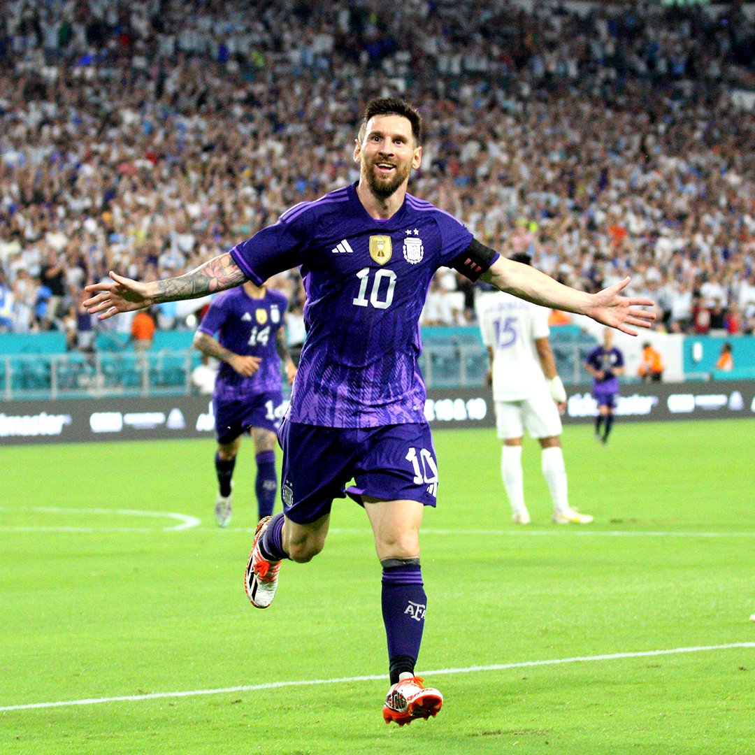 梅西迪马利亚大巴黎训练,迪马利亚劳塔罗梅西