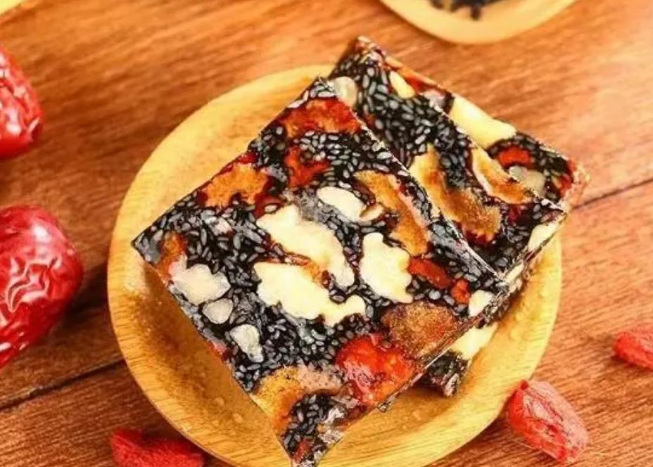 阿胶糕最正确的做法,补血养颜补气健脾的阿胶糕的配方