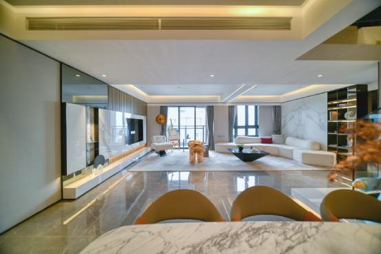 终于等到了！比想象更美的稀缺湖景别墅！