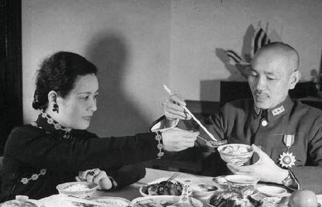 中美军方高层谈台湾问题,外媒讨论台海局势