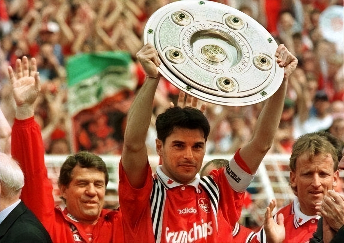 足坛效力过最多豪门俱乐部的球星,足坛有几个豪门