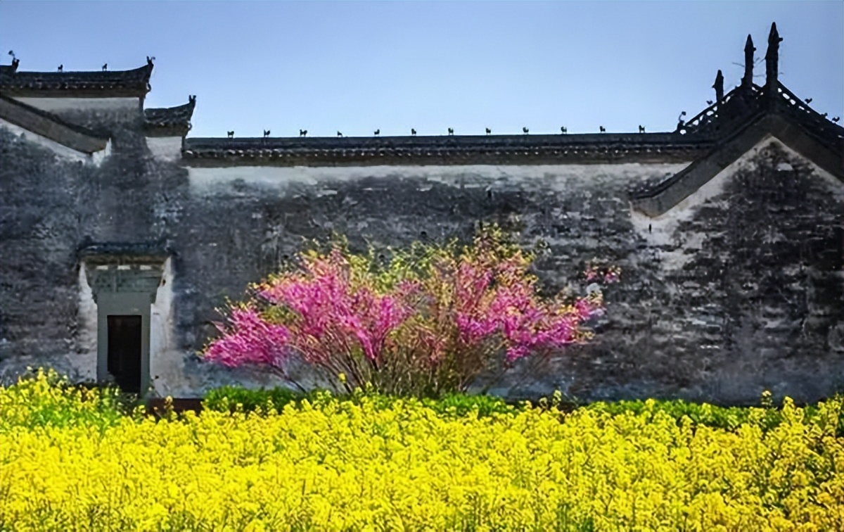 世界上最著名的十大古镇,云南著名古镇景点排名