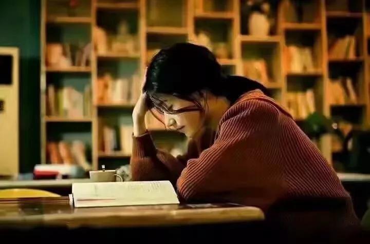 别人眼中我高冷,外表很高冷冷漠的人