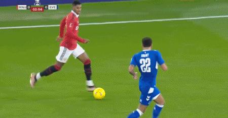 拉什福德破球荒,拉什福德点射埃弗顿