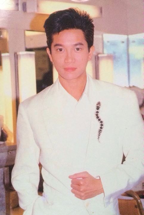 陈百强身材和穿衣风格,陈百强的穿着打扮