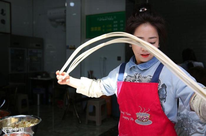 新疆的美食去哪里吃最全,出去以后必须吃的新疆美食