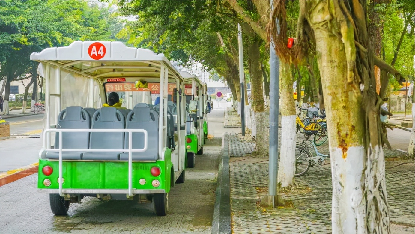 成都风景最美的大学,成都高颜值高校