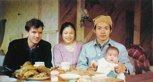 顾城杀妻自尽的原因,顾城杀妻自尽后