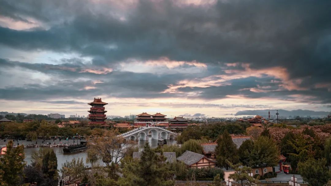 如果穿越到宋朝，一天可以怎么过？