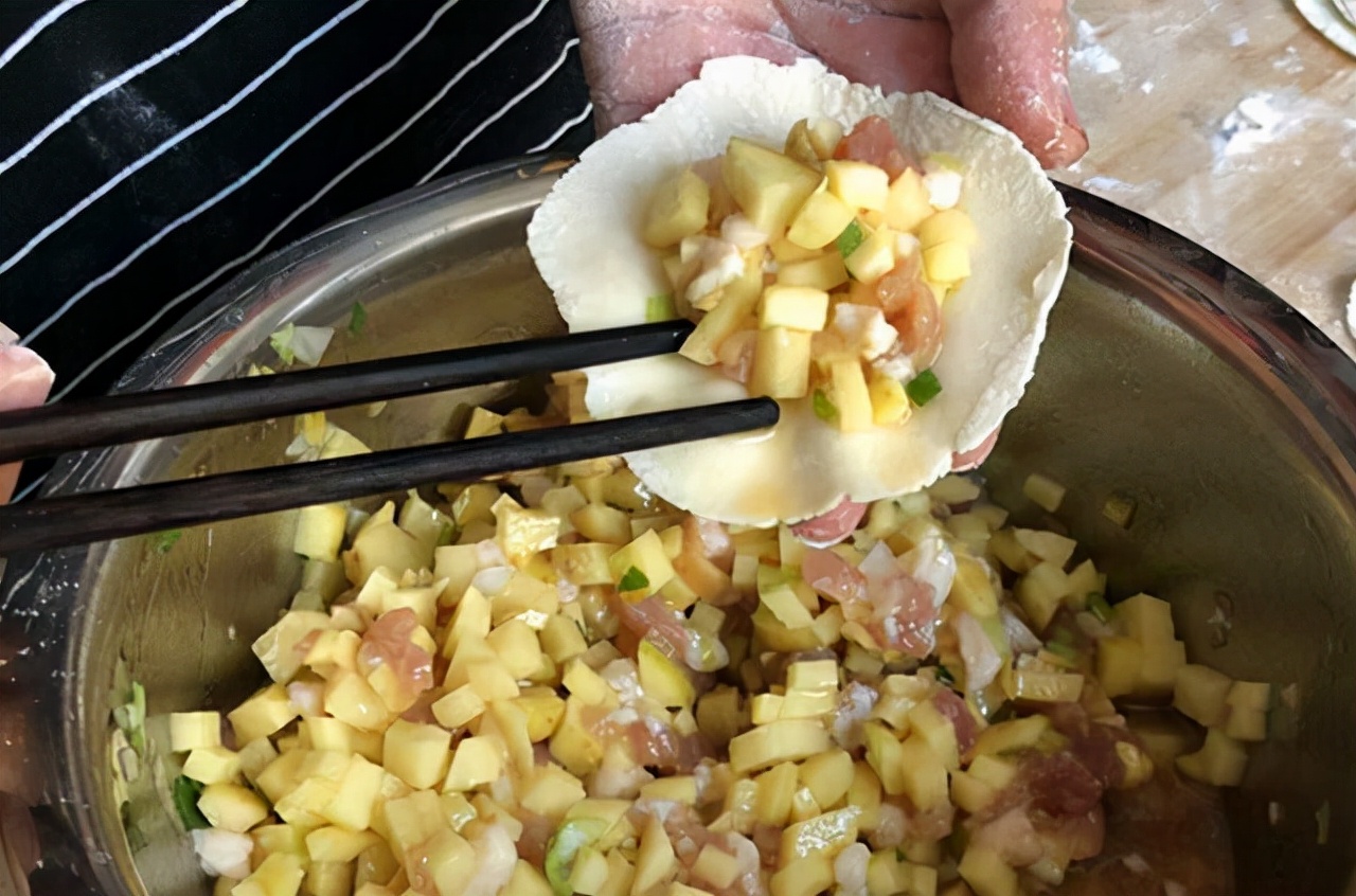 冬至不同口味不同功效饺子馅推荐,冬至韭菜大肉葱饺子馅怎么调好吃