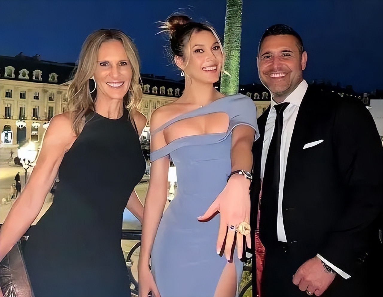 谷爱凌身材围度,谷爱凌礼服秀身材引争议