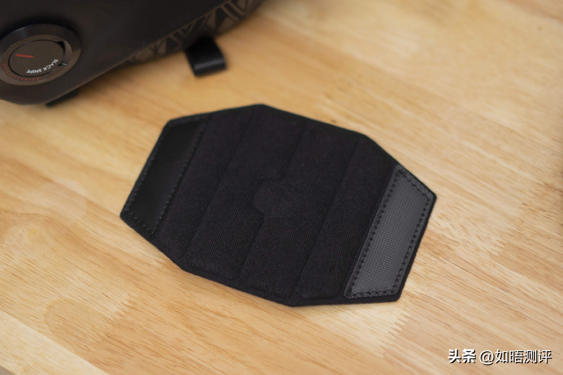 csgo黑鹞斜挎,花了8000块买了个包