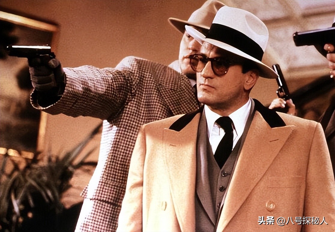 电影《铁面无私》中的犯罪与正义：一个30年代芝加哥的故事