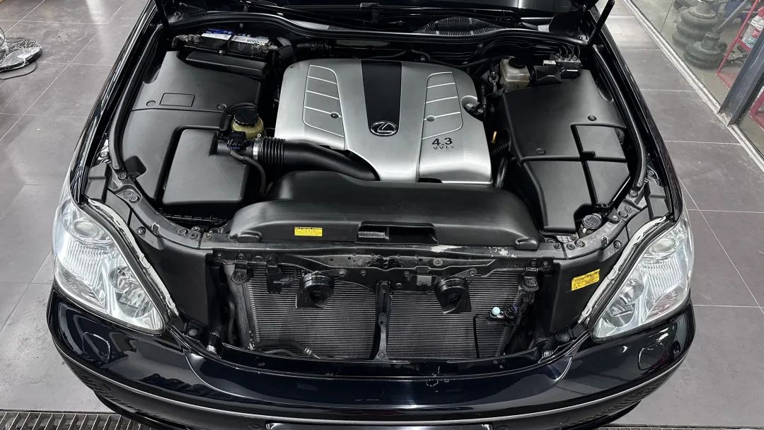 大哥12万买2005年售价100万的凌志LS430，含泪又花10万翻新才能开