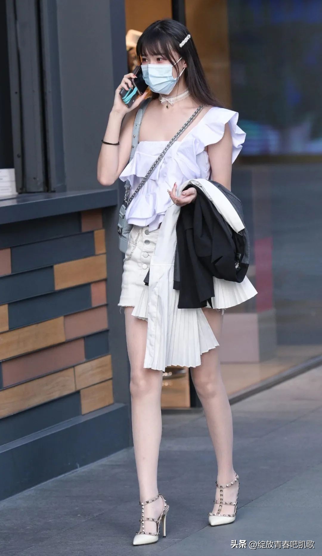 皮粉色高跟鞋搭配什么颜色的裙子,浪漫精致的粉色高跟鞋满满少女心