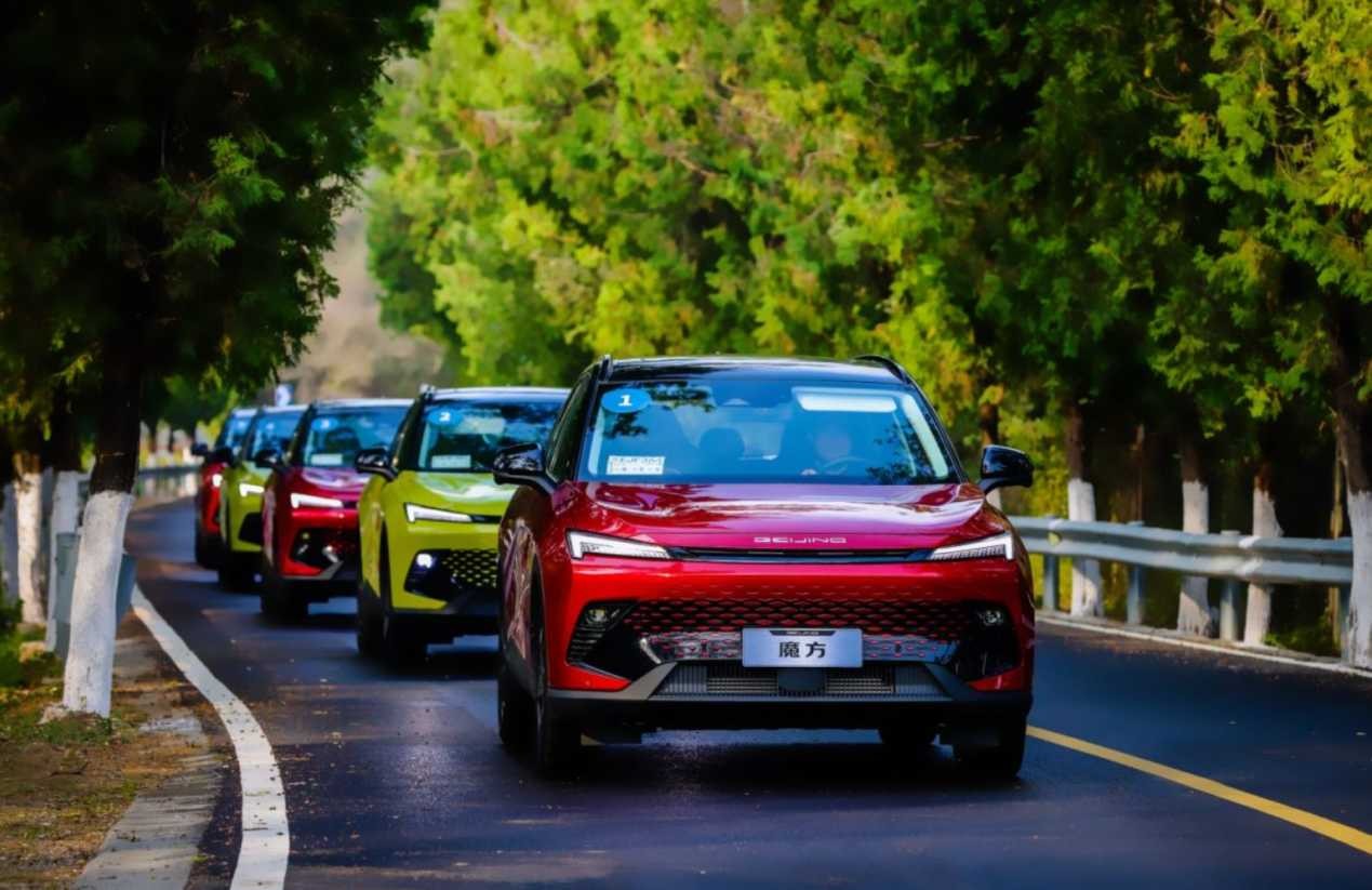 北汽魔方最值得入手的版本,始于颜值忠于质量