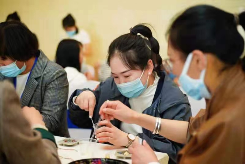 对店铺目标消费人群分析,生意参谋如何分析竞争店铺人群