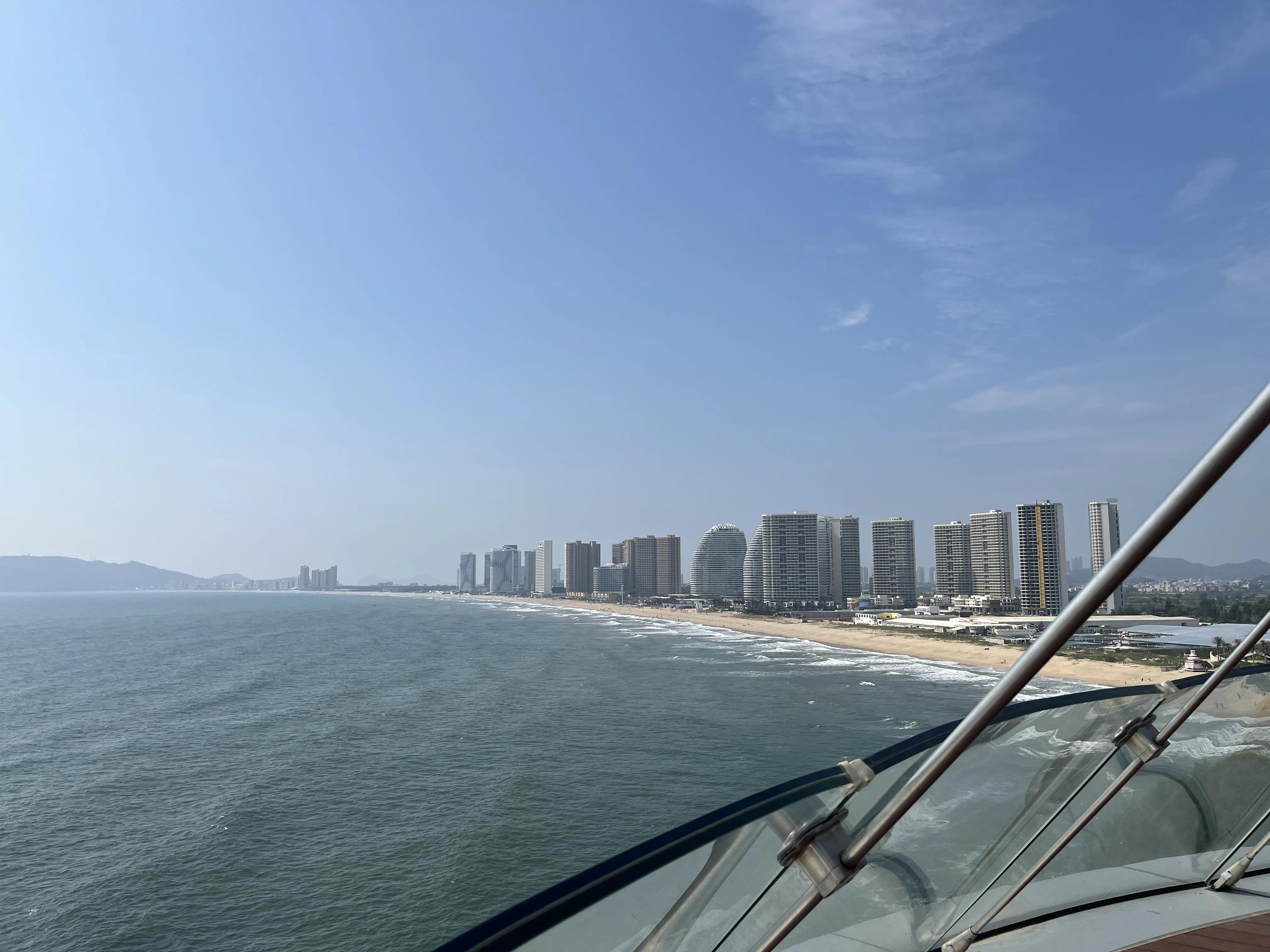 双月湾网红打卡地礁石酒吧地址,双月湾礁石酒吧消费