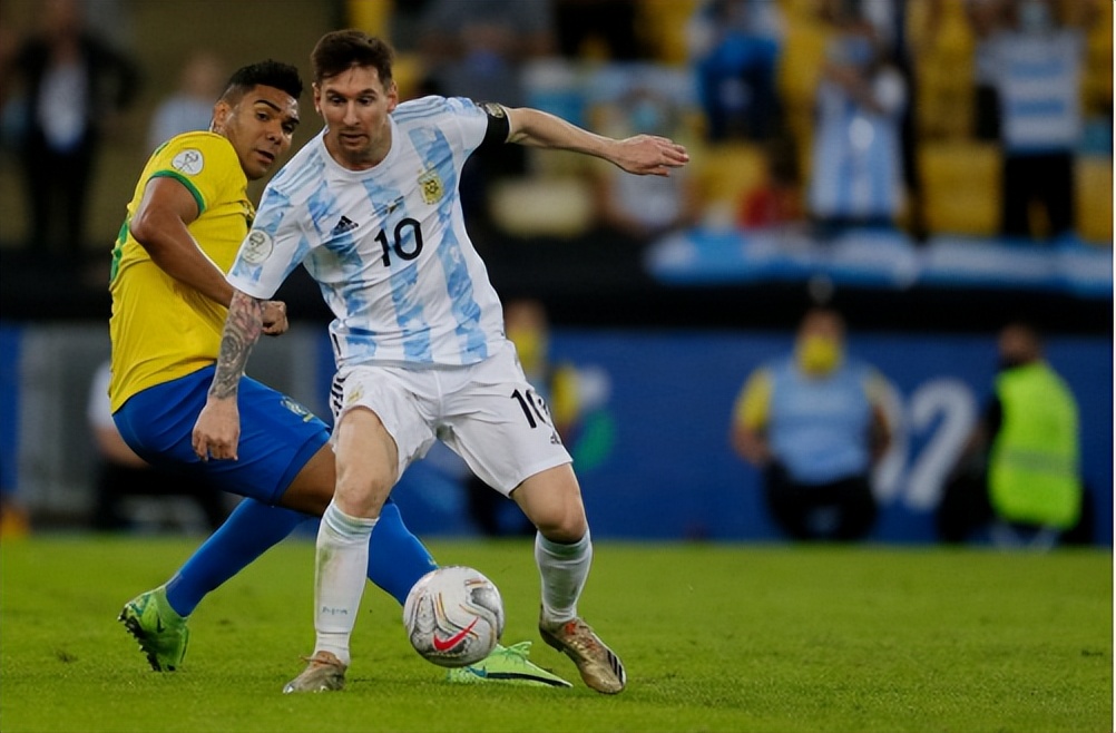 里奥·梅西获得过几次金球奖,梅西历年金球奖及成就