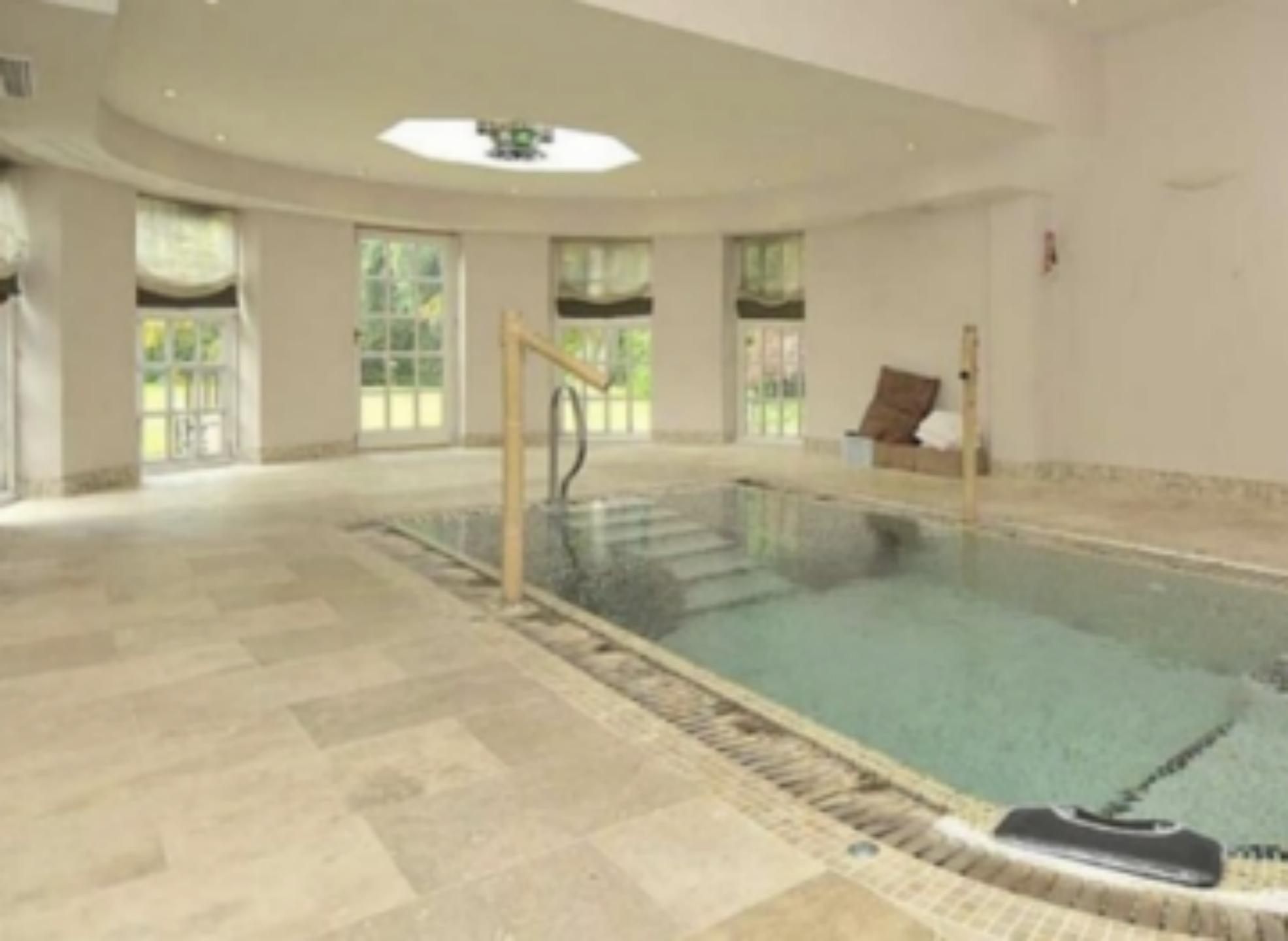 贝克汉姆和c罗谁有钱,贝克汉姆和c罗谁商业价值大