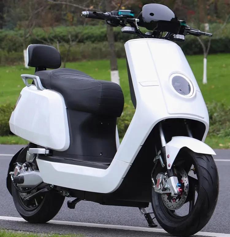 续航600里，建豪推出高颜值电动车，搭载2000瓦电机，能跑长途