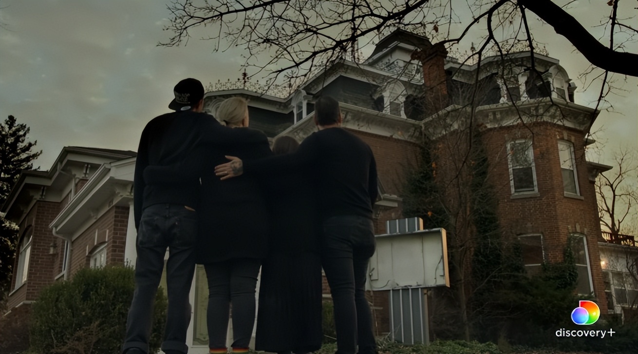 狠人！多伦多四口之家$60万买下殡仪馆，已经入住一年