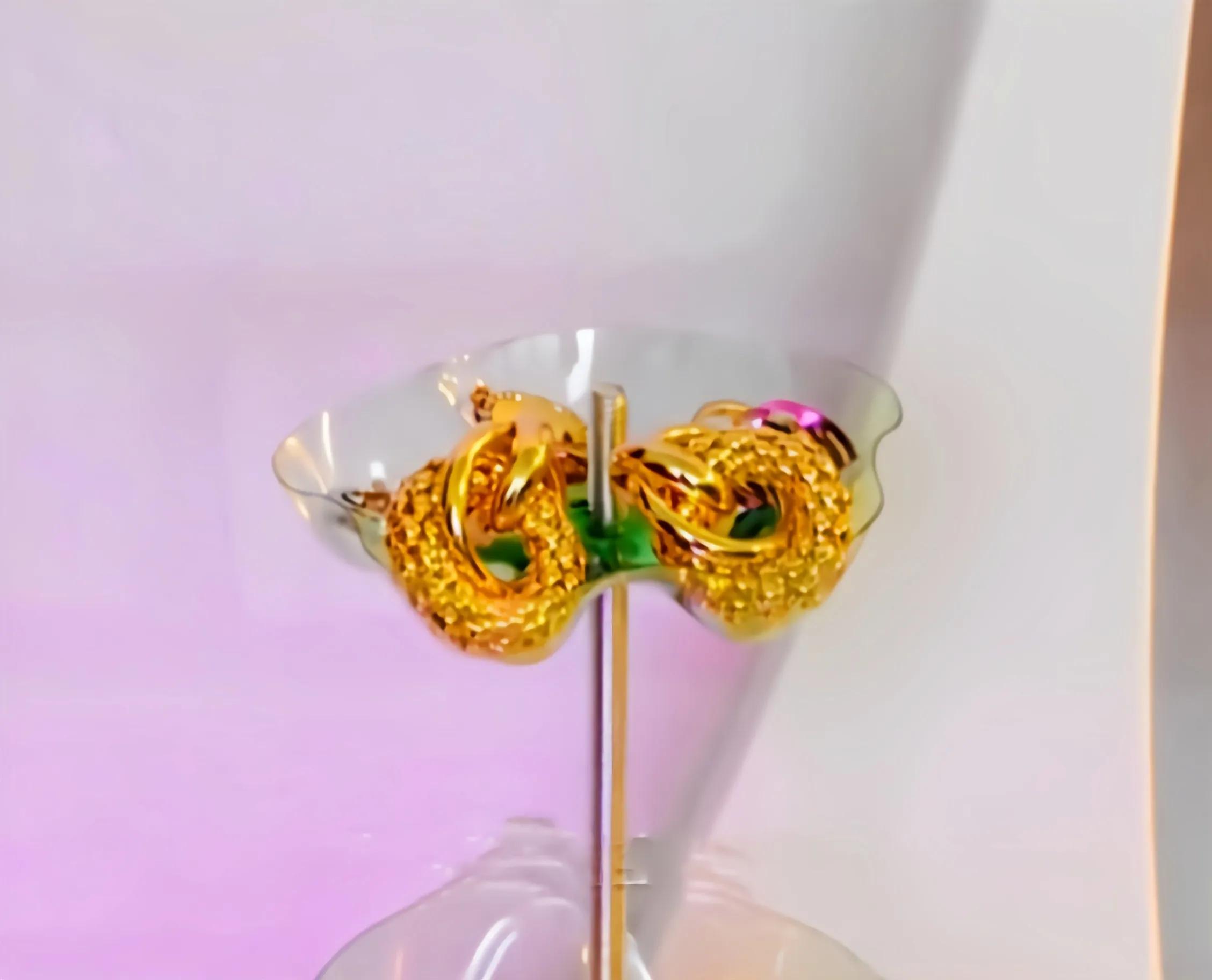 生活小窍门100个妙招洗首饰,生活小妙招清洗金饰品