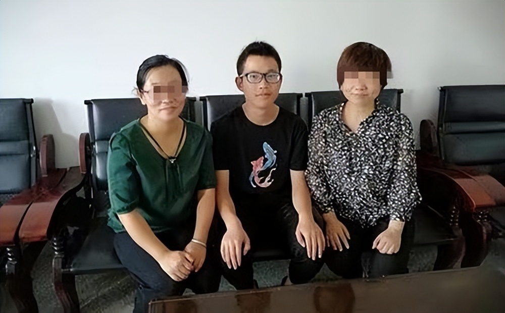 江群上清华工科实验班,寒门贵子744分考上清华