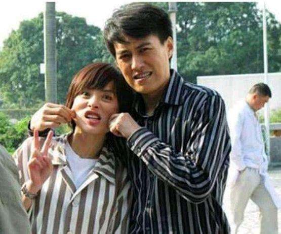 李佳与靳东结婚了吗,靳东却宁愿娶2婚的李佳