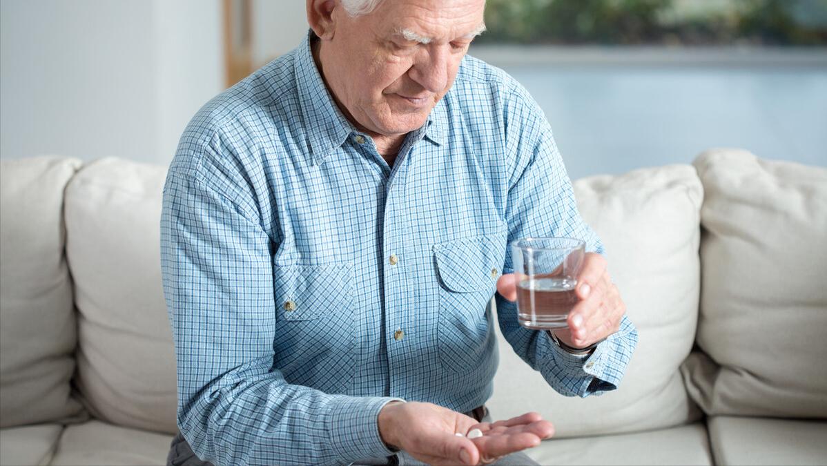 60岁还想过夫妻生活，可以吃他达拉非吗？怎样能保证效果和安全？