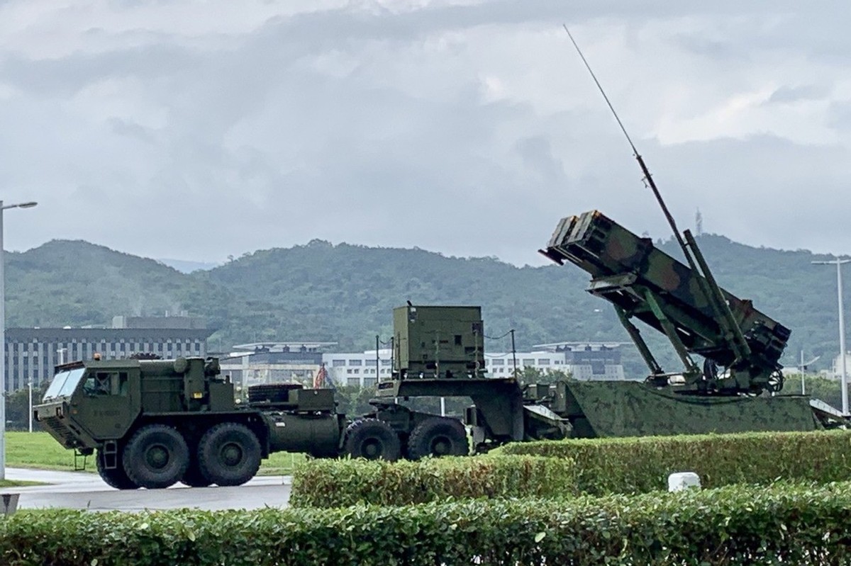 爱国者能拦截得了东风导弹吗,4枚导弹穿越台北上空