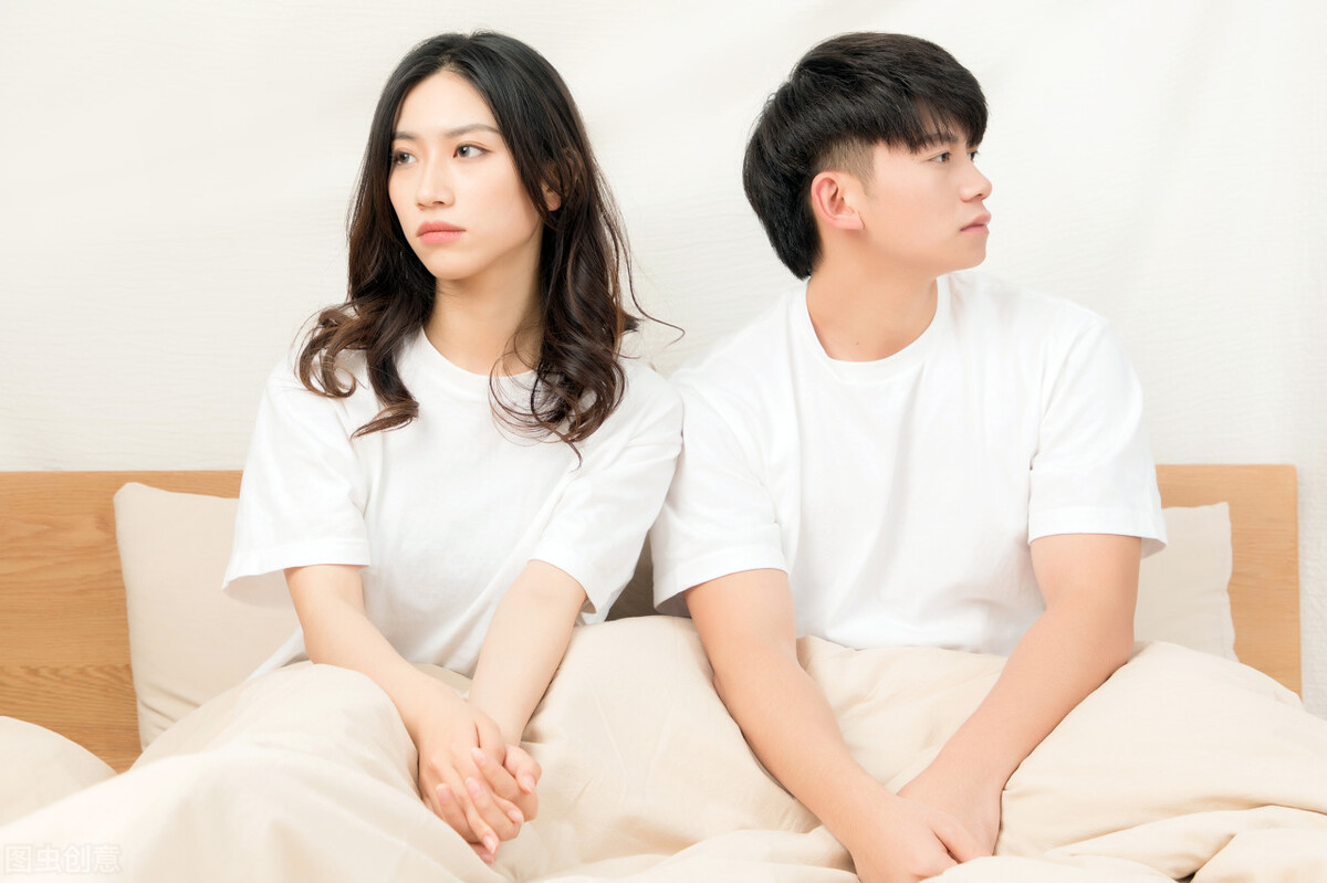 夫妻之间发生冷战，应该怎么办