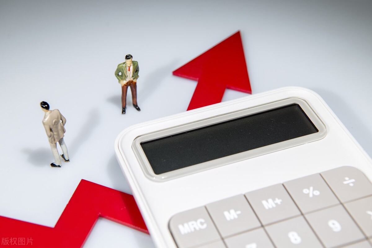 为什么大部分股票都是冲高回落,刚刚股市冲高回落传递了什么信号