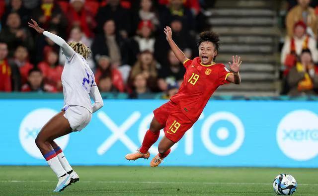 足球运动员对中国女足评价,英国媒体评价中国女足