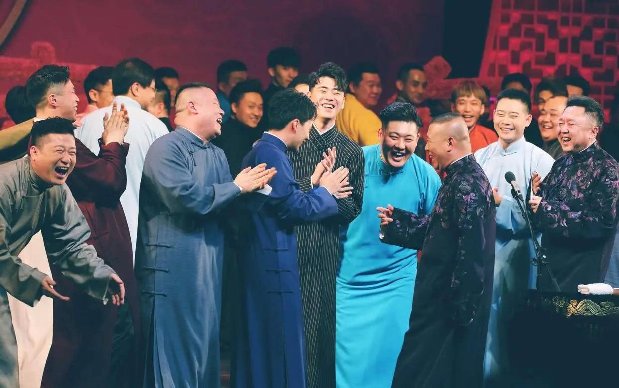 德云社张云雷岳云鹏秦霄贤孟鹤堂,岳云鹏秦霄贤同台说相声