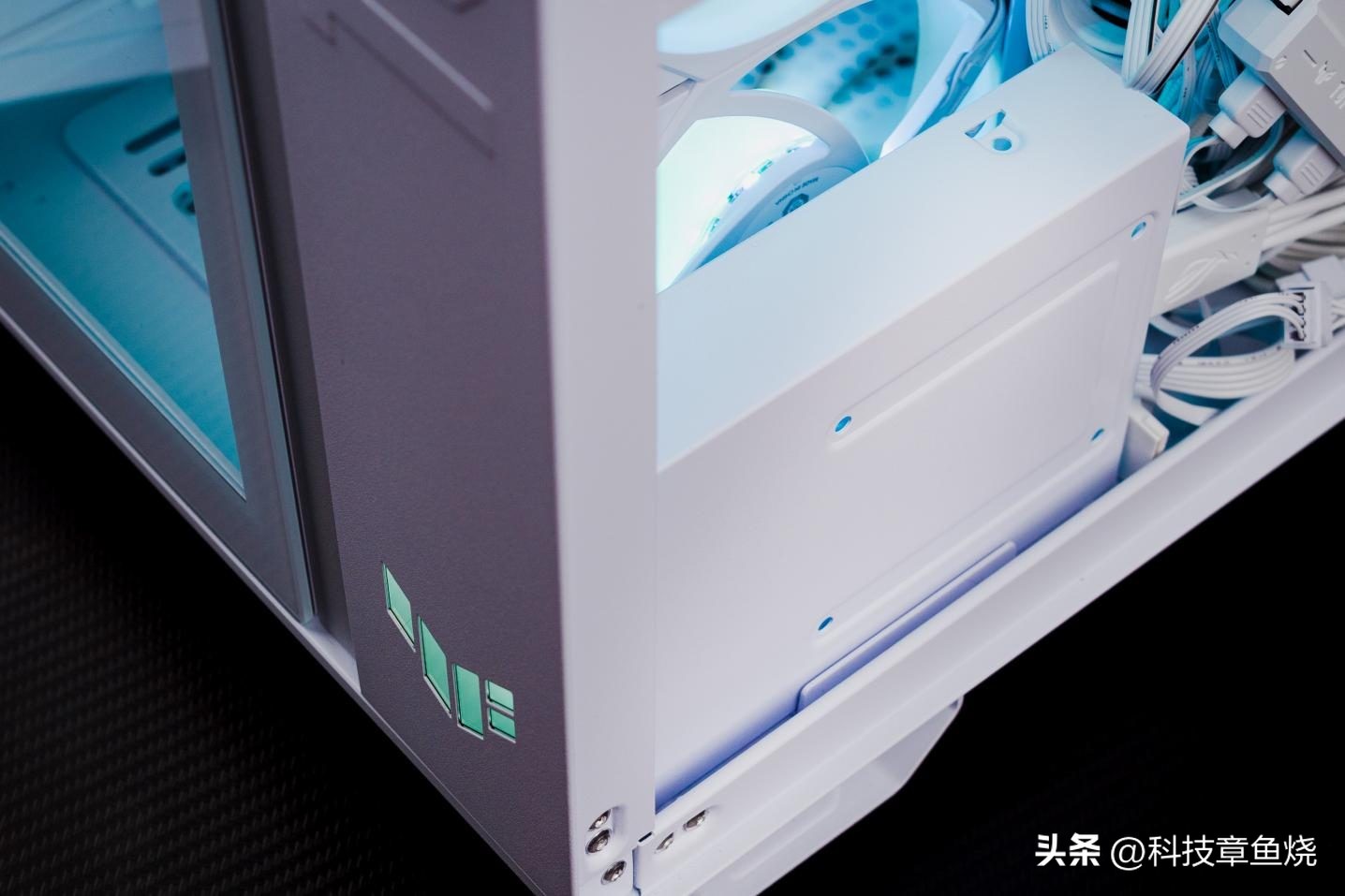 华硕tuf502机箱配置,华硕tuf502弹药库无界版机箱