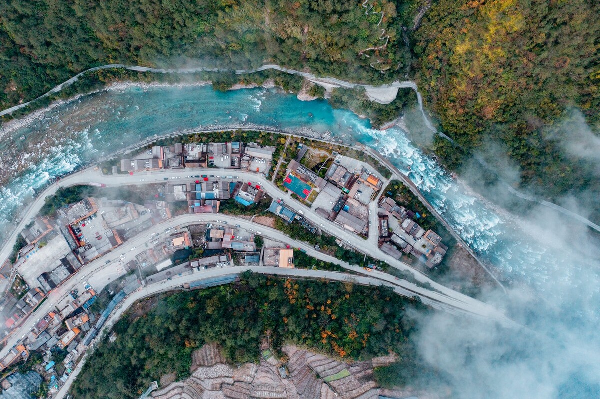 云南穷游攻略学生小众景点,暑假云南小众旅游全攻略