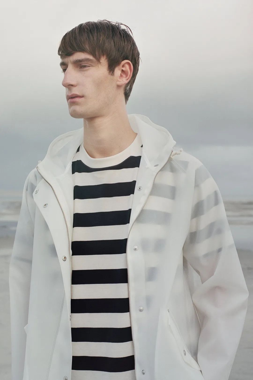 优衣库万金油神裤,极简风格的优衣库