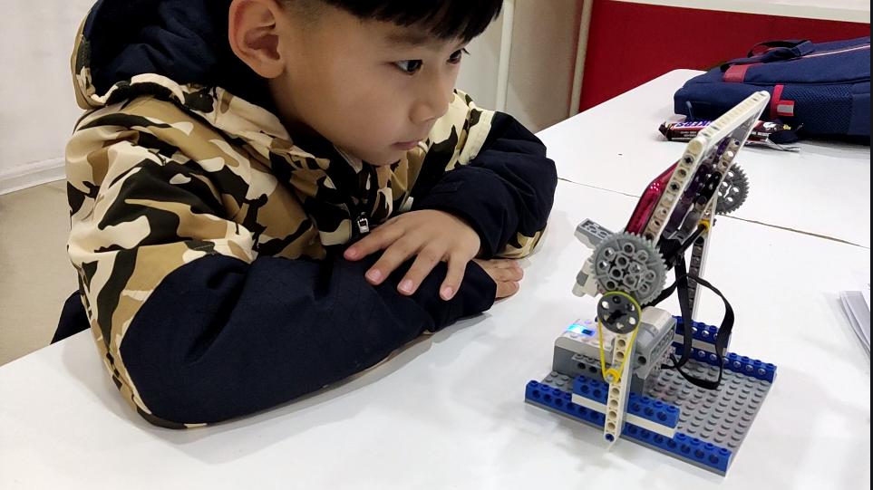 小小爱迪生比赛,小小爱迪生少儿创客有比赛吗