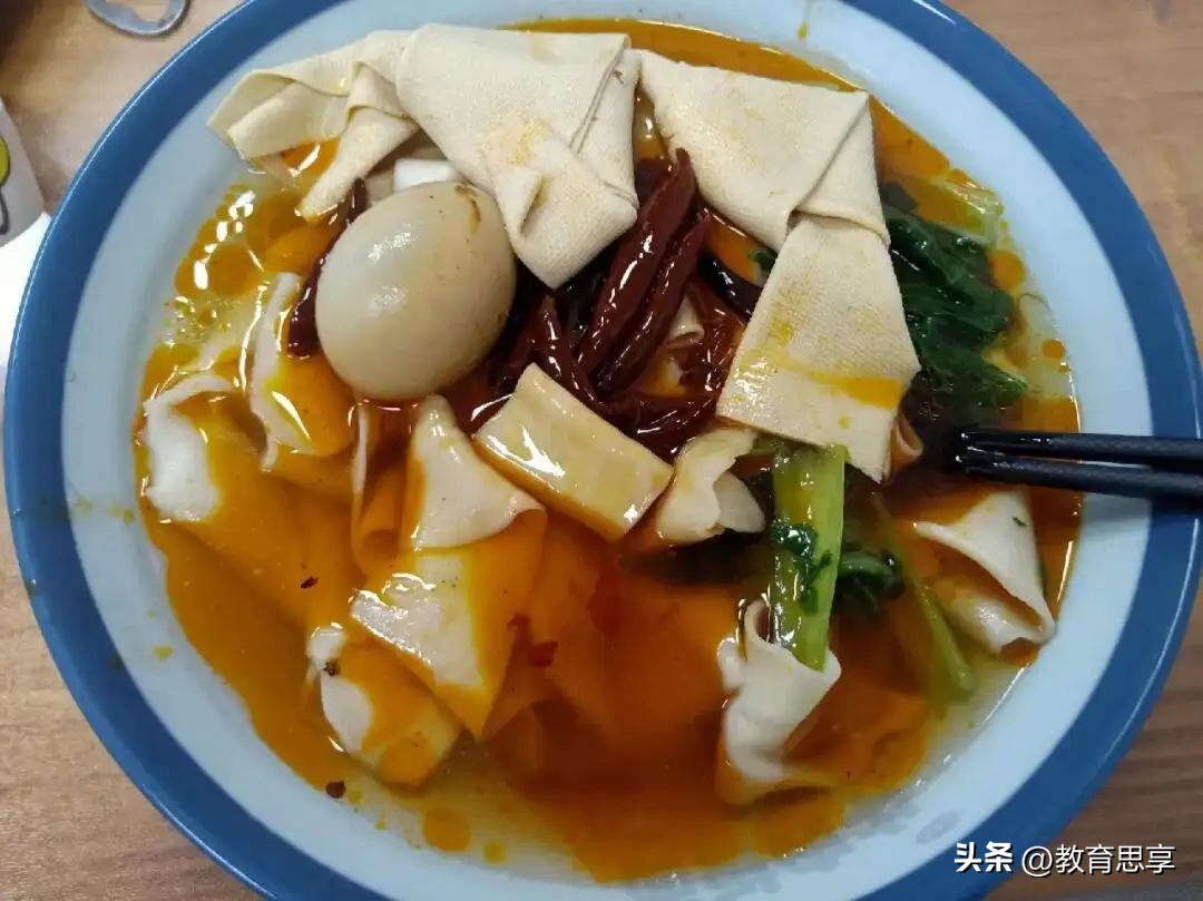 板面卖7块一碗利润,一快餐店推2万元豪华面