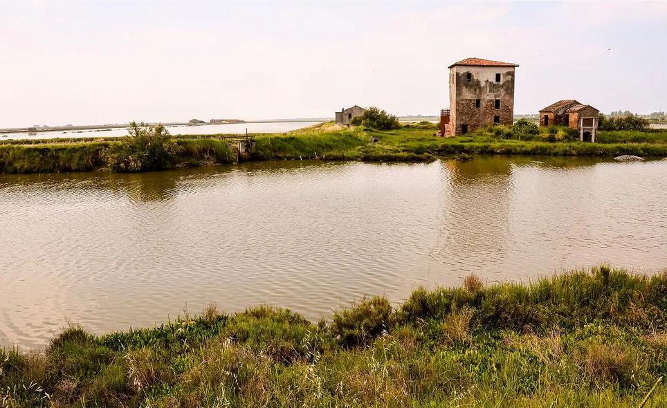 三角洲是侵蚀地貌还是沉积地貌,三角洲的演变视频