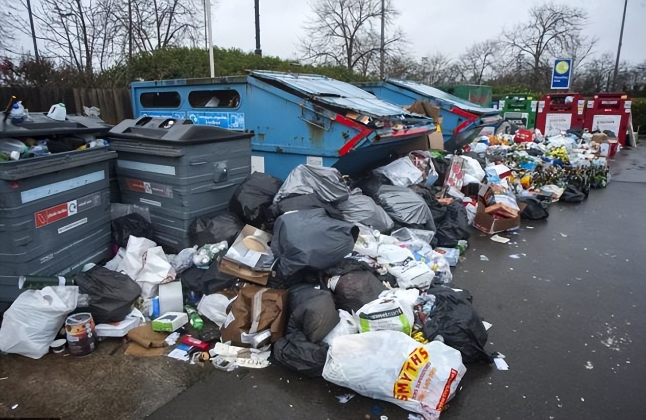 美国垃圾为何让中国清理？我国拒收洋垃圾后，欧洲国家乱做一团