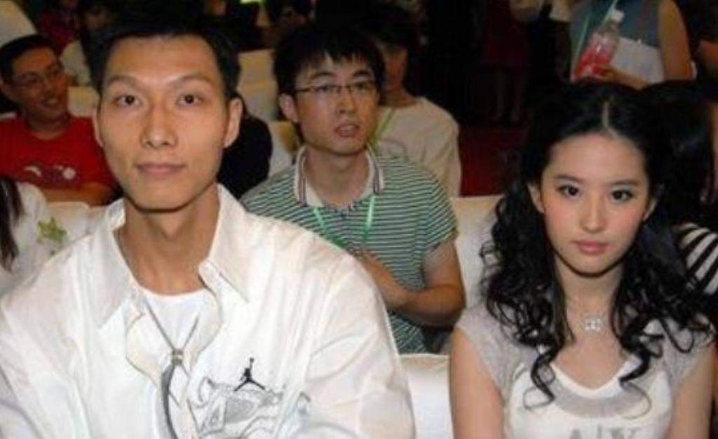 易建联娶了多少老婆,易建联结婚生子了吗