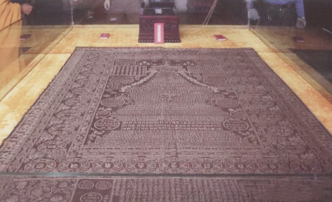 男子9万元买袈裟,男子花7万买袈裟转手7000