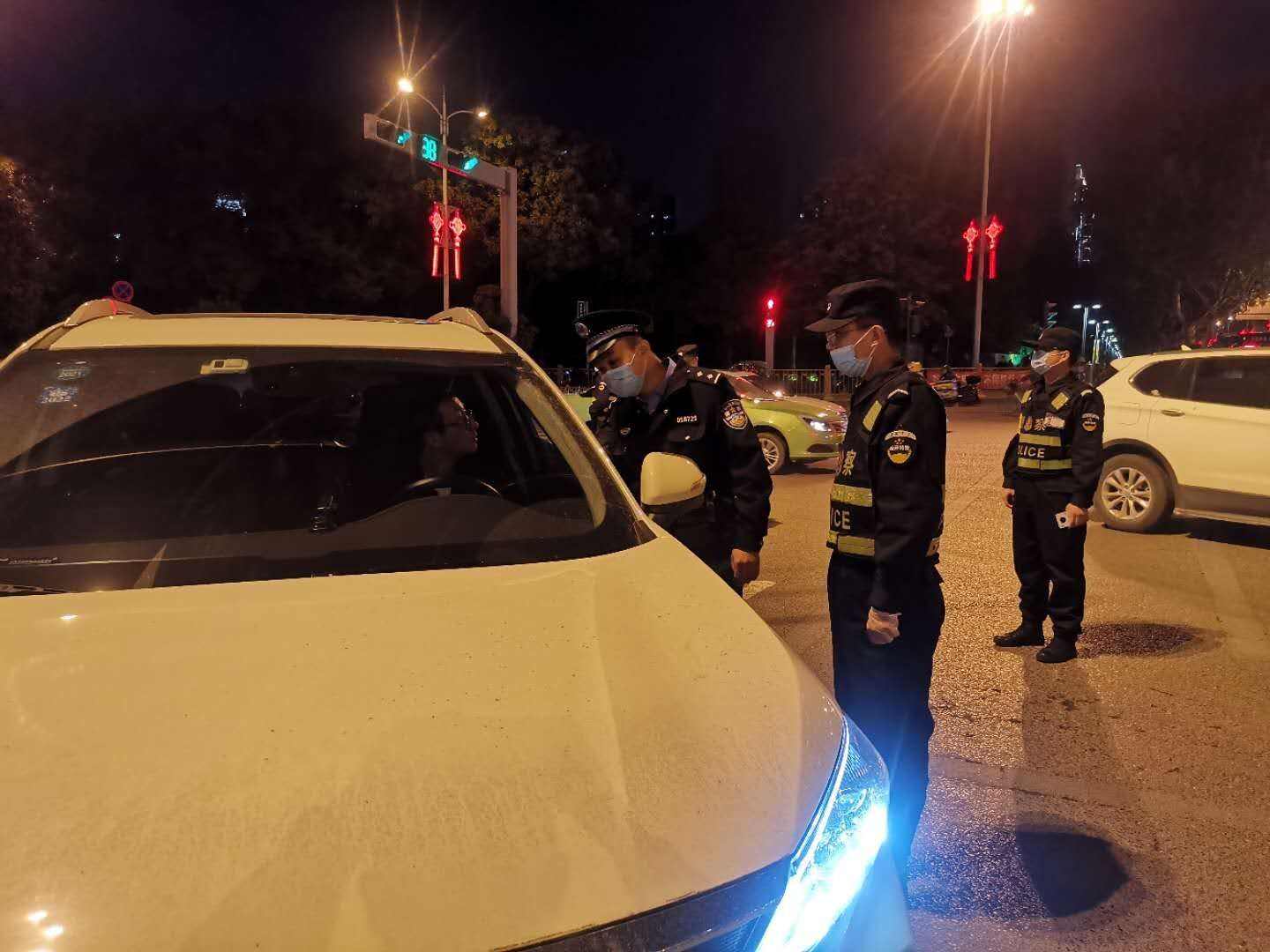 2018年贵州网红乞丐哥爆火，穿名牌开豪车，3年后却被判刑13年半